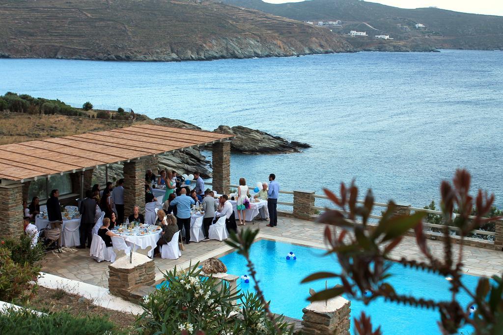 En Plo Aparthotel Agios Romanos Luaran gambar