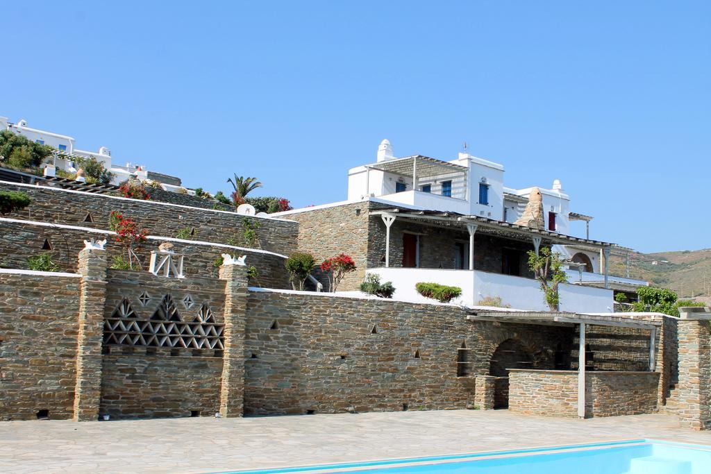 En Plo Aparthotel Agios Romanos Luaran gambar