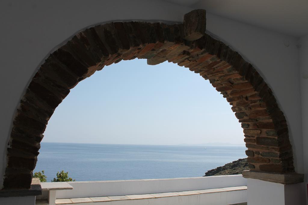 En Plo Aparthotel Agios Romanos Luaran gambar