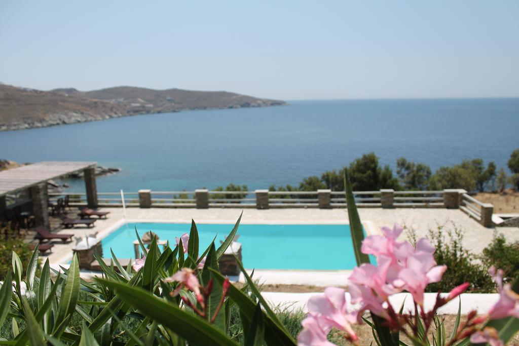 En Plo Aparthotel Agios Romanos Luaran gambar