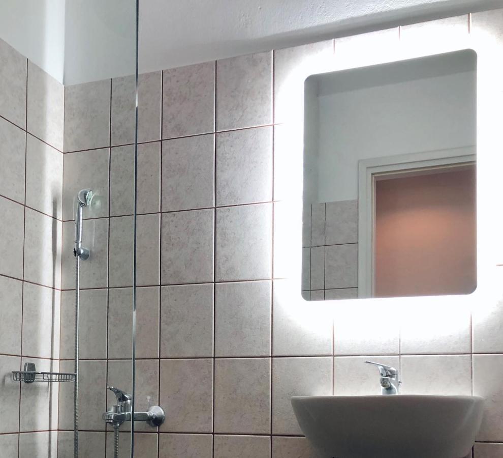 En Plo Aparthotel Agios Romanos Luaran gambar